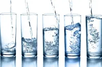 Nước khoáng bổ sung khoáng chất cho cơ thể 